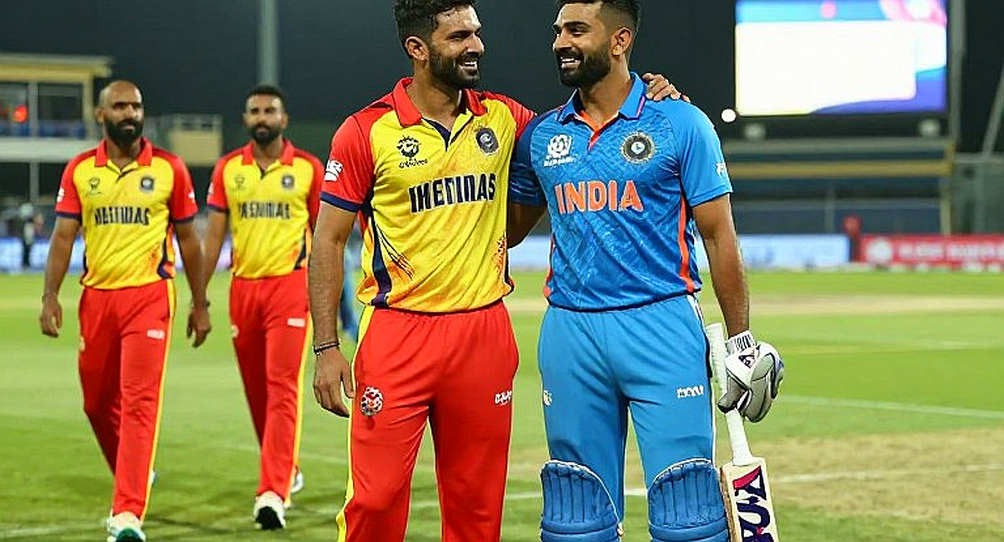 मिरपुर में एक नेट सेशन: मुशफिकुर का हाथ और टॉस से पहले का ख़ाली वक़्त मिरपुर में एक नेट सेशन: मुशफिकुर का हाथ और टॉस से पहले का ख़ाली वक़्त